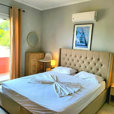 Helios - Of Rhodes Lakhania