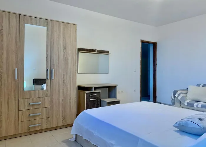 Helios - Of Rhodes 라카니아